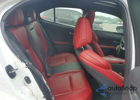 2019 Lexus Ux 200 z USA, uszkodzony, nr VIN JTHY3JBH9K2002368